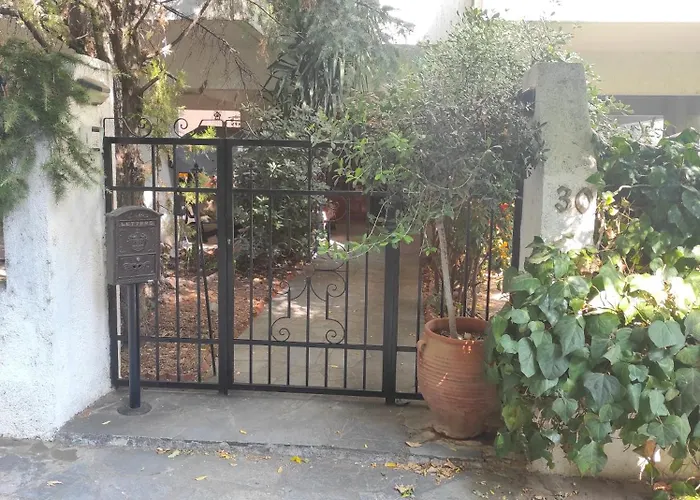 Lucy\'S Apartment